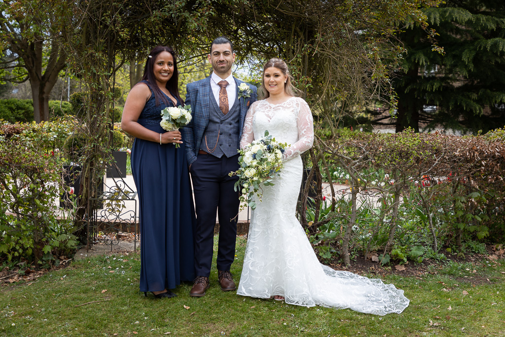 Mr & Mrs Antoniadis Mr & Mrs Antoniadis