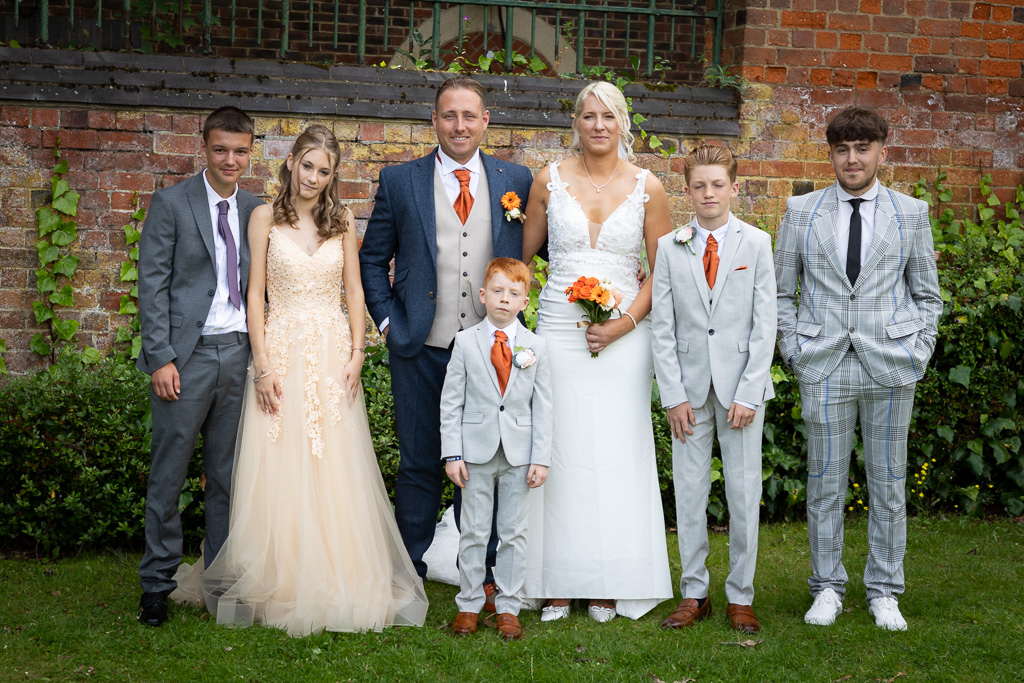 Mr & Mrs Hatch Mr & Mrs Hatch