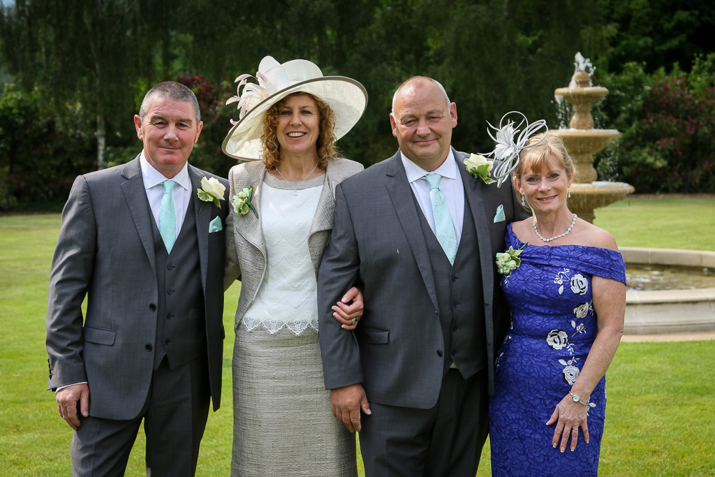 Mr & Mrs King Mr & Mrs King