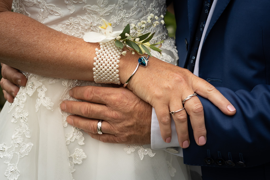Mr & Mrs Makins Mr & Mrs Makins