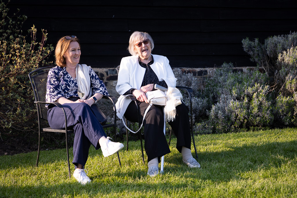 Mr & Mrs Ralys Mr & Mrs Ralys
