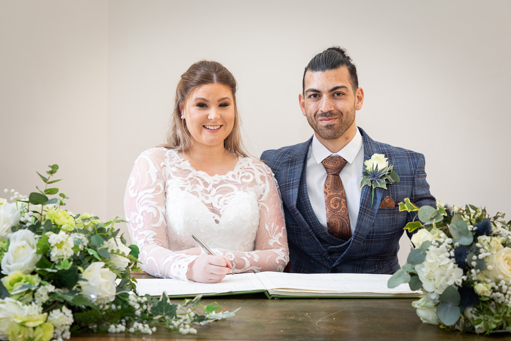 Mr & Mrs Antoniadis Mr & Mrs Antoniadis