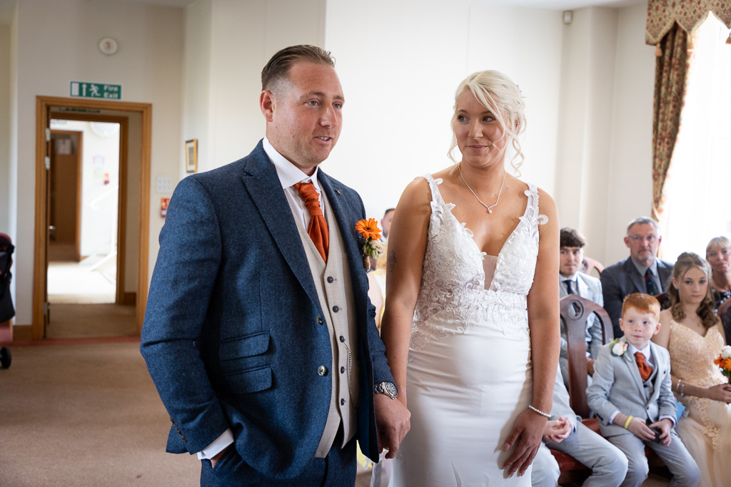 Mr & Mrs Hatch Mr & Mrs Hatch