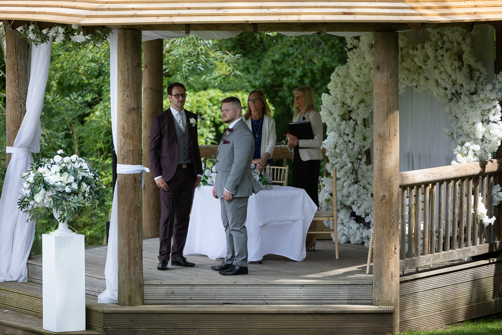 Mr & Mrs Hawker Mr & Mrs Hawker