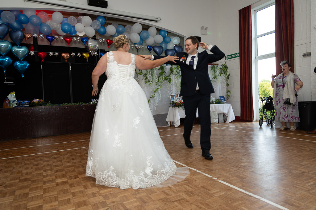 mr & Mrs Saxon Moody