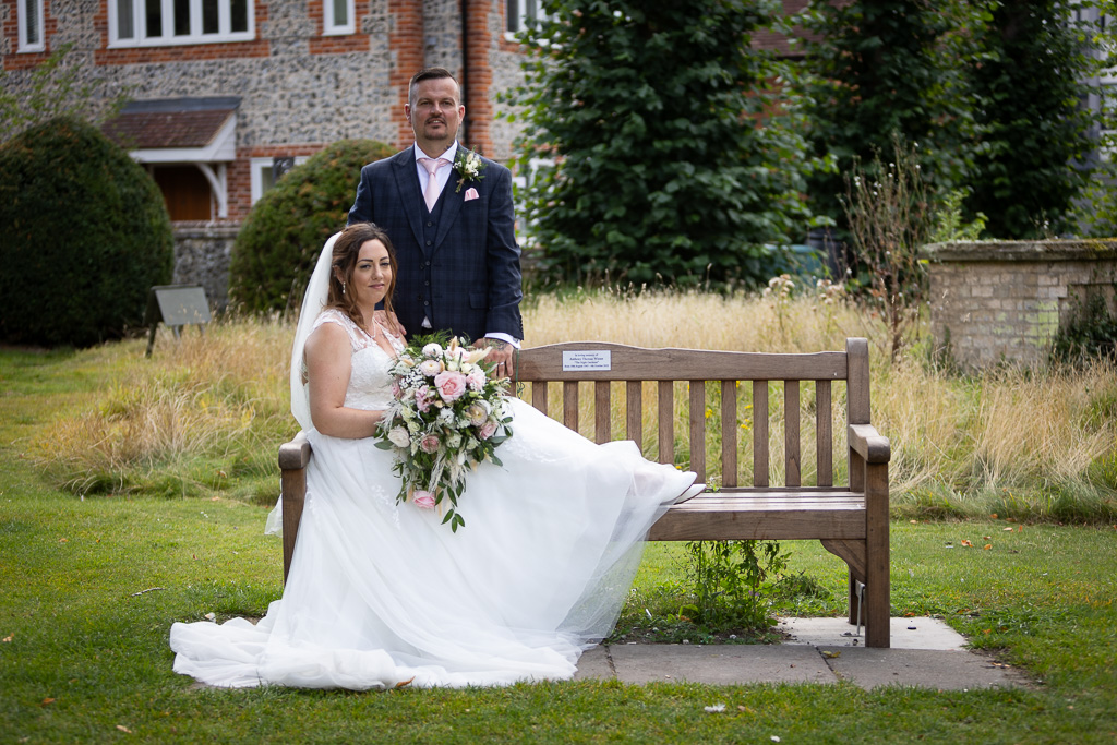 Mr & Mrs Wallis