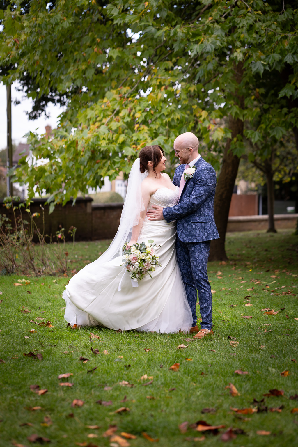 Mr & Mrs Wood Mr & Mrs Wood