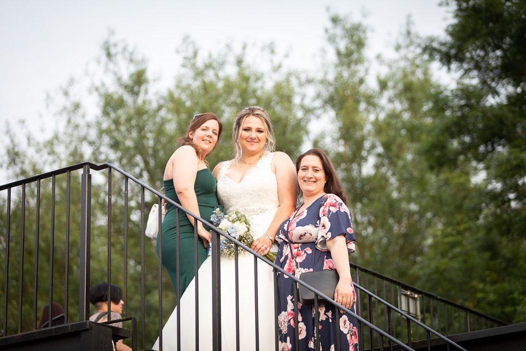 Mr & Mrs Yeomans Mr & Mrs Yeomans